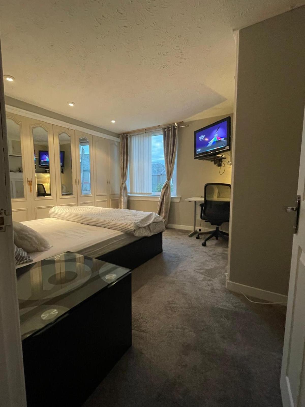 Room In A Home EDI Exterior foto